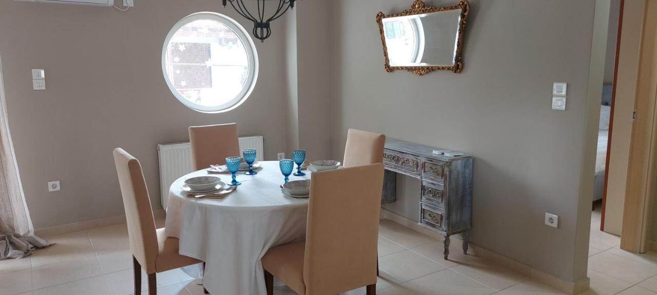 Momenti Felici Apartment Артемида Екстериор снимка