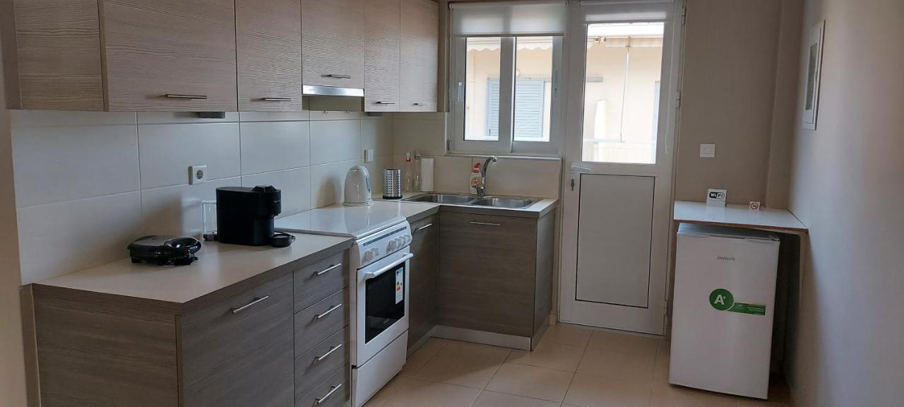 Momenti Felici Apartment Артемида Екстериор снимка